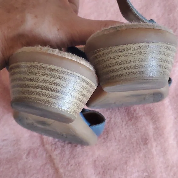 BOC Born Concept Karlyn C15204 Blue Leather Flower Sandal Buckle Women 9 / 40.5 - Picture 6 of 8